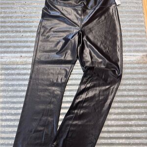 Black Shiny Leggings